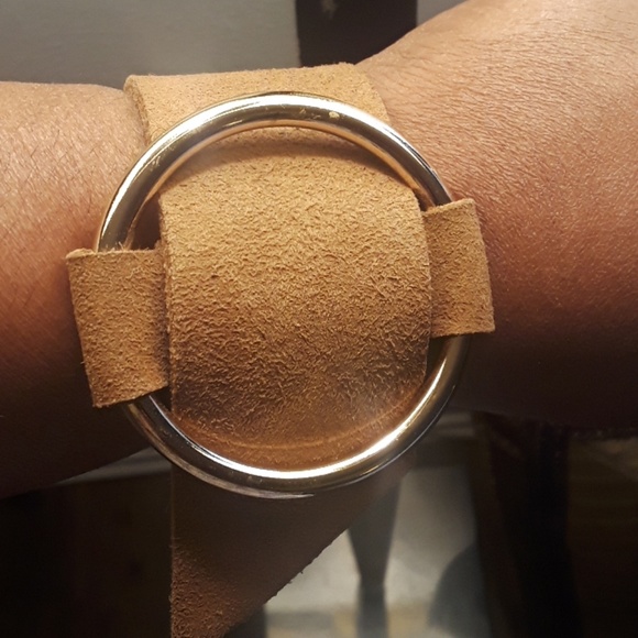 Brown Leather Thick Strap bracelet - Picture 2 of 3